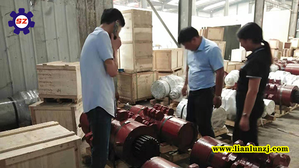 歡迎劉總來(lái)我廠參觀并達(dá)成鏈輪軸組維修新合作！