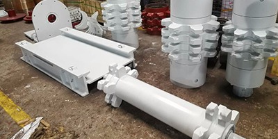 雙志機(jī)械告訴您怎樣生產(chǎn)質(zhì)量好的鍛造刮板、E型螺栓、刮板機(jī)配件