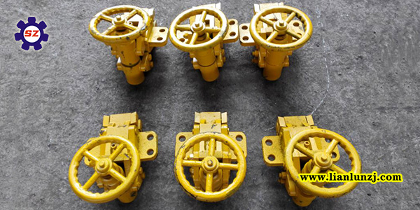 刮板機手動緊鏈器如何工作的？