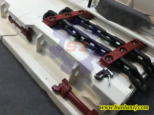 天降暴雨！<i style='color:red'>溜子刮板</i>機(jī)配件正常出庫(kù)